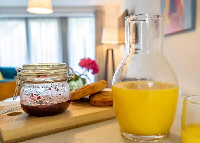 Apartament Walls Sanctuary - 5 *